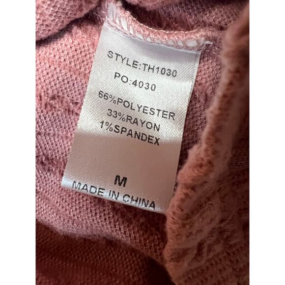 GiGio USA Women’s Textured Pink Mauve Knit Babydoll Top Size M - Picture 3 of 6